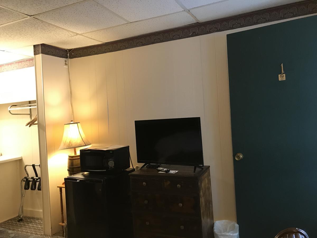 Holiday House Motel Hillsdale Bagian luar foto