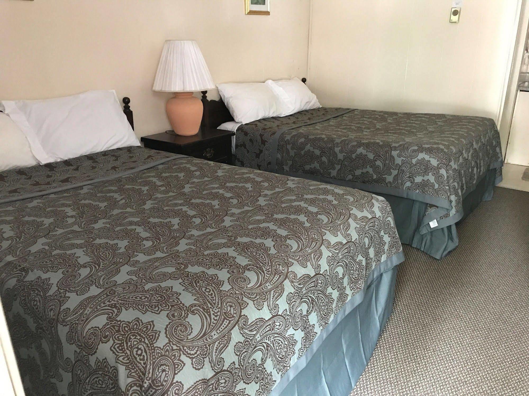 Holiday House Motel Hillsdale Bagian luar foto